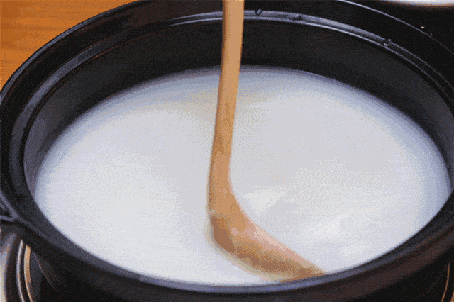 ‘IM电竞’
1岁宝宝不能喝纯牛奶?这些工具更不能吃!(图3) ‘IM电竞’
1岁宝宝不能喝纯牛奶?这些工具更不能吃!(图3)