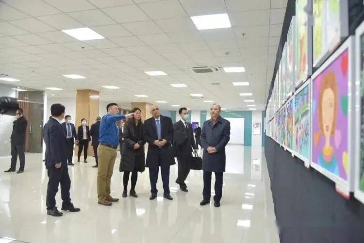 IM电竞官网-
上合示范区巴基斯坦国家客厅揭牌！巴基斯坦中国中心同步启用(图3)